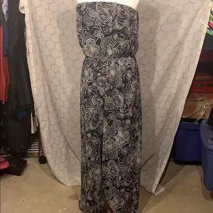 Strapless romper with pockets!!!